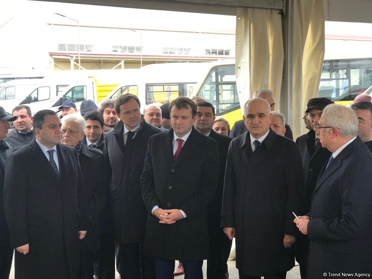 В Азербайджане заложен фундамент нового автомобильного завода (ФОТО)
