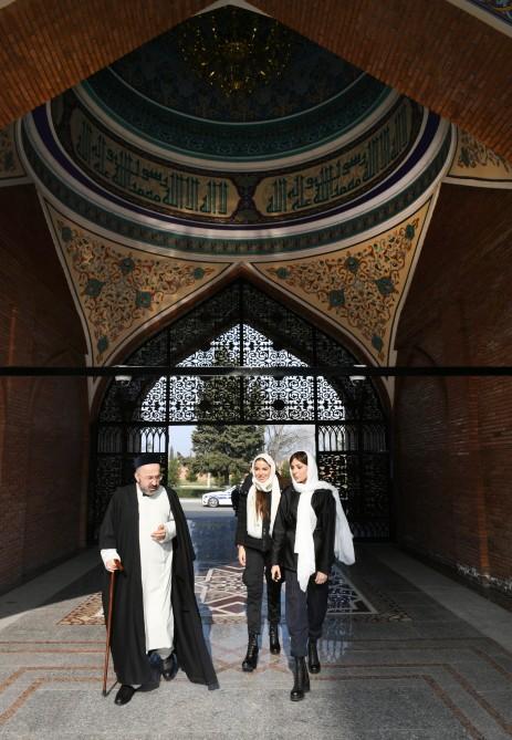 First VP Mehriban Aliyeva visits Imamzade religious complex in Ganja (PHOTO)