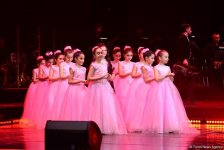В Баку прошел  гала-концерт Международного детского музыкального фестиваля "ЗИМА" (ФОТО)