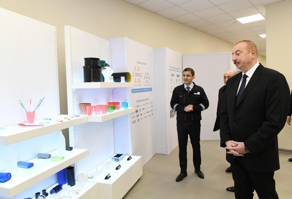 Президент Ильхам Алиев принял участие в открытии завода “SOCAR Polymer” по производству полиэтилена высокой плотности в Сумгайыте (ФОТО)