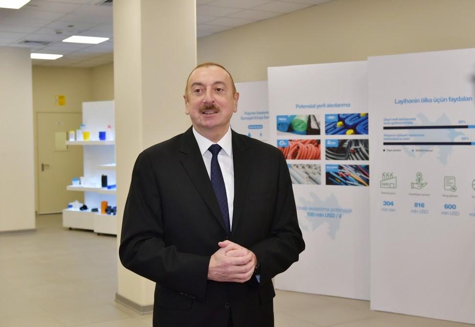 Президент Ильхам Алиев принял участие в открытии завода “SOCAR Polymer” по производству полиэтилена высокой плотности в Сумгайыте (ФОТО)