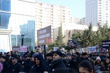 Общественность Азербайджана чтит память жертв Ходжалинского геноцида (ФОТО)