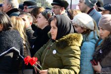Общественность Азербайджана чтит память жертв Ходжалинского геноцида (ФОТО)