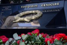 История создания памятника "Крик Матери", посвященного Ходжалинскому геноциду  (ФОТО)