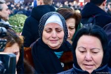 Общественность Азербайджана чтит память жертв Ходжалинского геноцида (ФОТО)