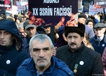 Общественность Азербайджана чтит память жертв Ходжалинского геноцида (ФОТО)