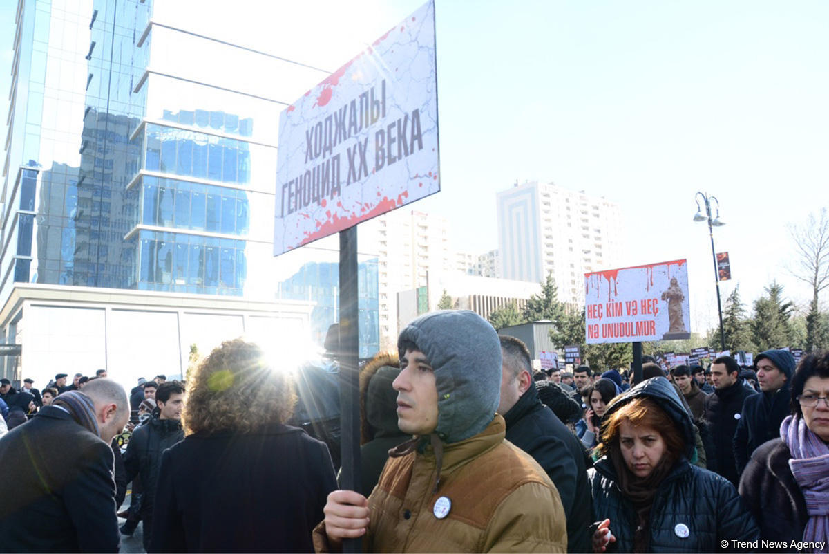 Общественность Азербайджана чтит память жертв Ходжалинского геноцида (ФОТО)