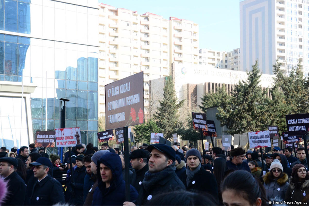 Общественность Азербайджана чтит память жертв Ходжалинского геноцида (ФОТО)