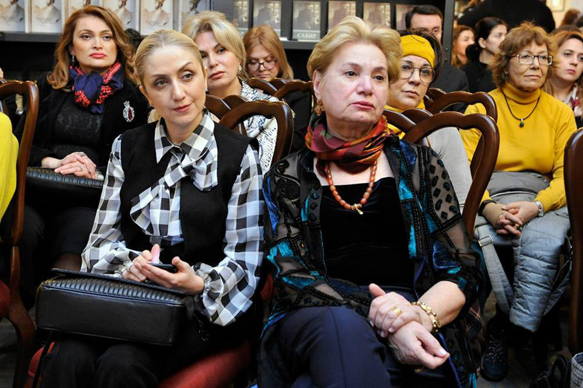 Baku Book Center презентовал проект "Cry", посвященный Ходжалинскому геноциду (ФОТО)