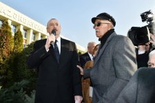 Президент Ильхам Алиев на месте ознакомился с работой по ликвидации последствий землетрясения в Агсу (ФОТО)