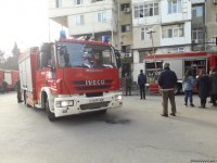 Пожар в жилом здании Баку потушен: причина возгорания - короткое замыкание (ФОТО) (Обновлено)