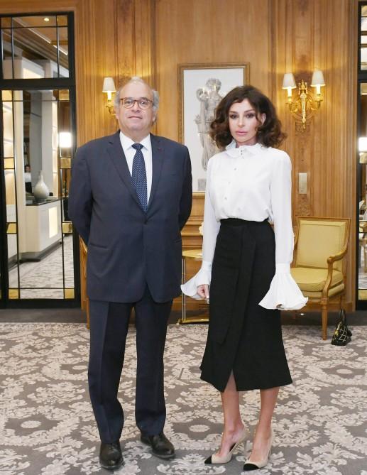 Azerbaijani First VP meets founder of French National Cancer Institute (PHOTO)