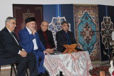 "Məclisi Üns" Расима Балаева в честь Имадеддина Насими (ФОТО)