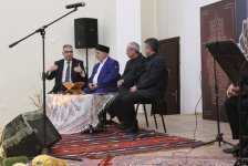 "Məclisi Üns" Расима Балаева в честь Имадеддина Насими (ФОТО)