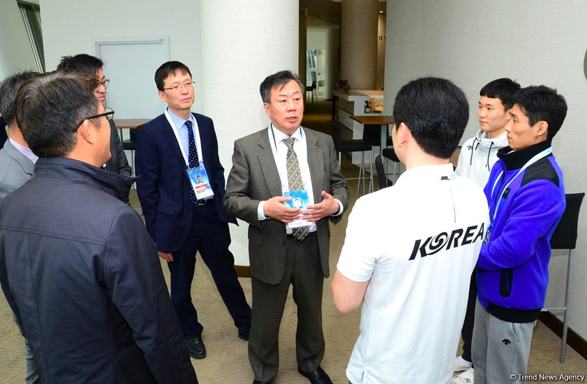 Ambassador of S.Korea to Azerbaijan meets athletes at FIG World Cup (PHOTO)