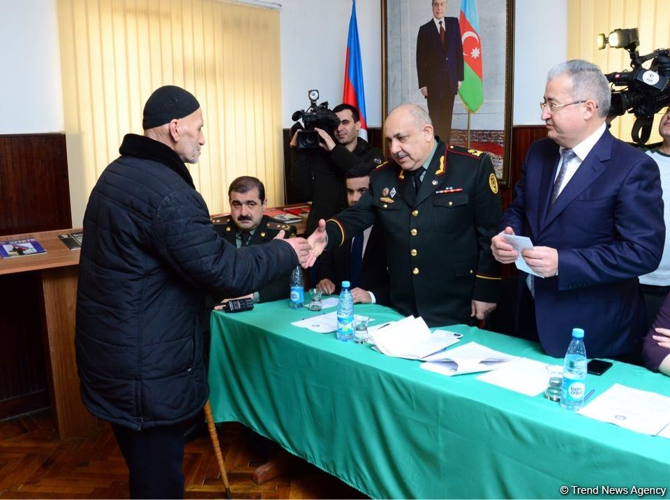 Joy and tears of happiness of people pardoned upon Azerbaijani presidential decree (PHOTO)