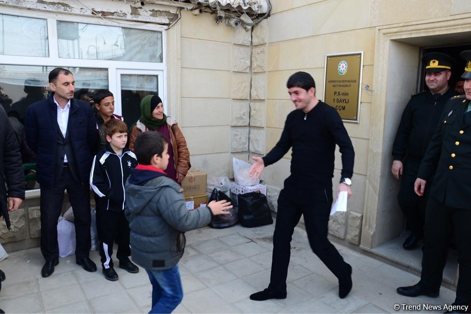 Joy and tears of happiness of people pardoned upon Azerbaijani presidential decree (PHOTO)