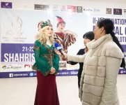 Коллекция "Новруз" Гюльнары Халиловой вызвала большой интерес в Узбекистане (ФОТО)