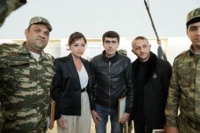 Первый вице-президент Мехрибан Алиева встретилась с военнослужащими, которых обеспечили высокотехнологичными протезами (ФОТО)
