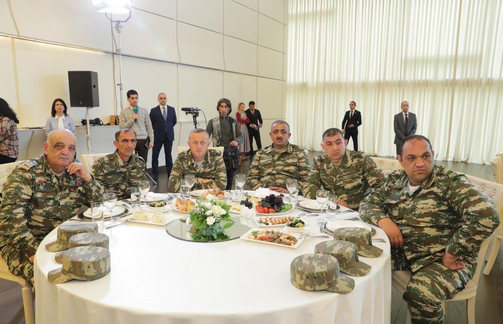 Первый вице-президент Мехрибан Алиева встретилась с военнослужащими, которых обеспечили высокотехнологичными протезами (ФОТО)