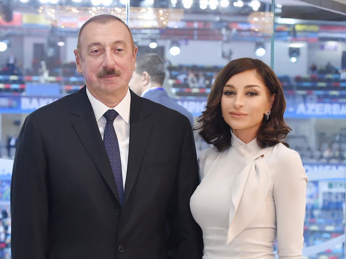 В Вильнюсе состоялся официальный ланч в честь Президента Ильхама Алиева и Первой леди Мехрибан Алиевой