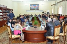 Чингизу Абдуллаеву вручен орден "Шараф" (ФОТО)