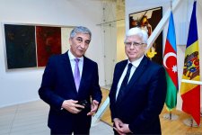 В Баку открылась выставка "Сердце мое – Молдова" (ФОТО)