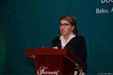 В Баку презентована книга о 100-летии сотрудничества Азербайджана и Великобритании (ФОТО)