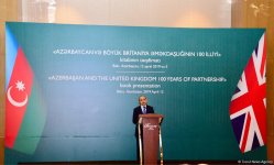 В Баку презентована книга о 100-летии сотрудничества Азербайджана и Великобритании (ФОТО)