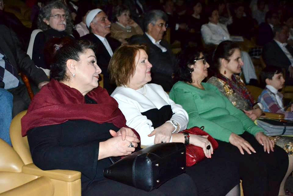 Определились 15 участников Телевизионного конкурса "Мугам 2019" (ФОТО)