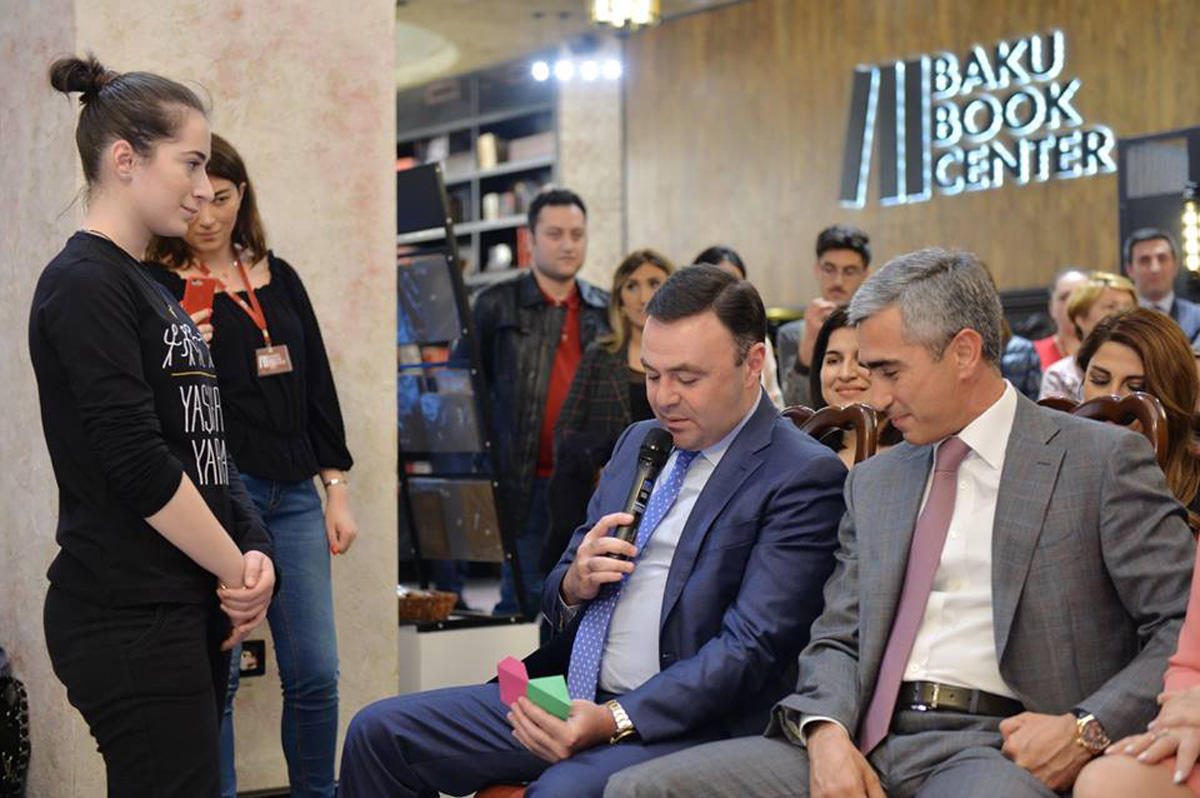 Азербайджанские школьники представили интерактивный проект "Когда меня не будет" (ФОТО)