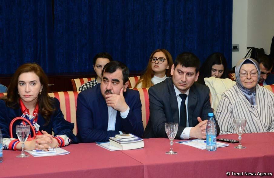 В Баку прошла конференция на тему “Религиозно-идеологическая безопасность и медиа” (ФОТО)