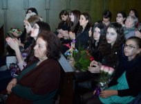 Известные произведения в исполнении молодых дарований Азербайджана (ФОТО)