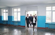 Первый вице-президент Мехрибан Алиева ознакомилась с условиями в яслях-детском саду №229 в Бузовне, в гимназии в Мардакяне и школе №32 Лачинского района (ФОТО) (версия 2)