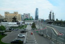 В Баку идет последняя подготовка болидов к Формуле 1 (ФОТО)