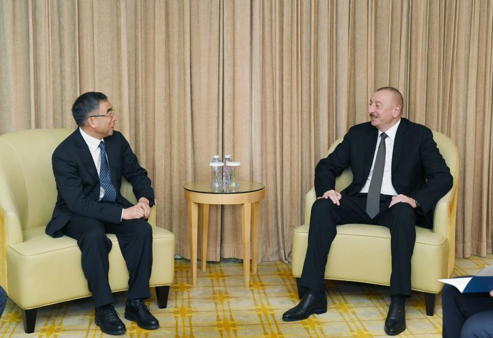 Президент Ильхам Алиев встретился с председателем компании Huawei в Пекине (ФОТО)