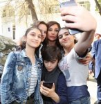 Первый вице-президент Мехрибан Алиева встретилась с вынужденными переселенцами (ФОТО) (версия 2)