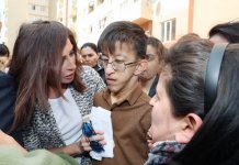 Первый вице-президент Мехрибан Алиева встретилась с вынужденными переселенцами (ФОТО) (версия 2)