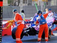 По причине аварии пилот остановил второй свободный заезд на Гран При Формулы 1 SOCAR Азербайджан (ФОТО)