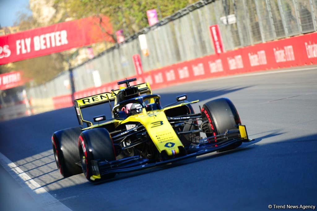 Winners announced for second free lap of Formula 1 in Baku (PHOTO)