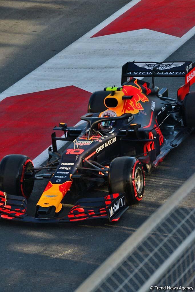 Winners announced for second free lap of Formula 1 in Baku (PHOTO)