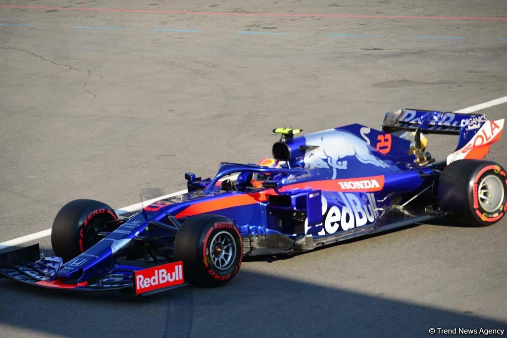 Winners announced for second free lap of Formula 1 in Baku (PHOTO)