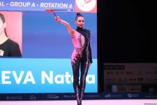 Лучшие моменты второго дня соревнований Кубка мира по художественной гимнастике в Баку (ФОТО)
