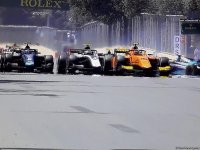 Три пилота F2 остановили гонки из-за аварии в Гран При Формулы 1 SOCAR Азербайджан (ФОТО)