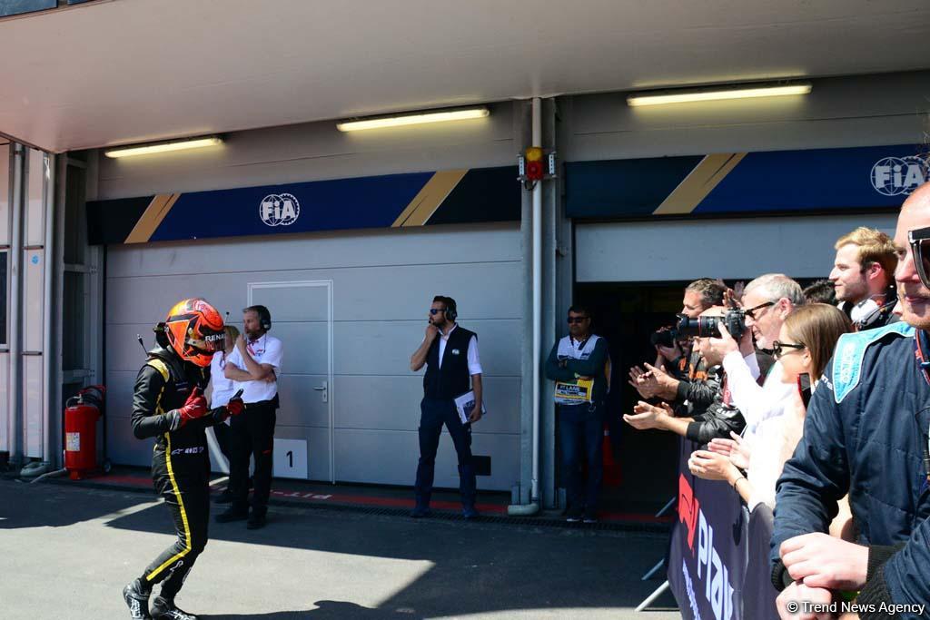 Определились победители соревнований FIA Formula-2 в Баку (ФОТО)