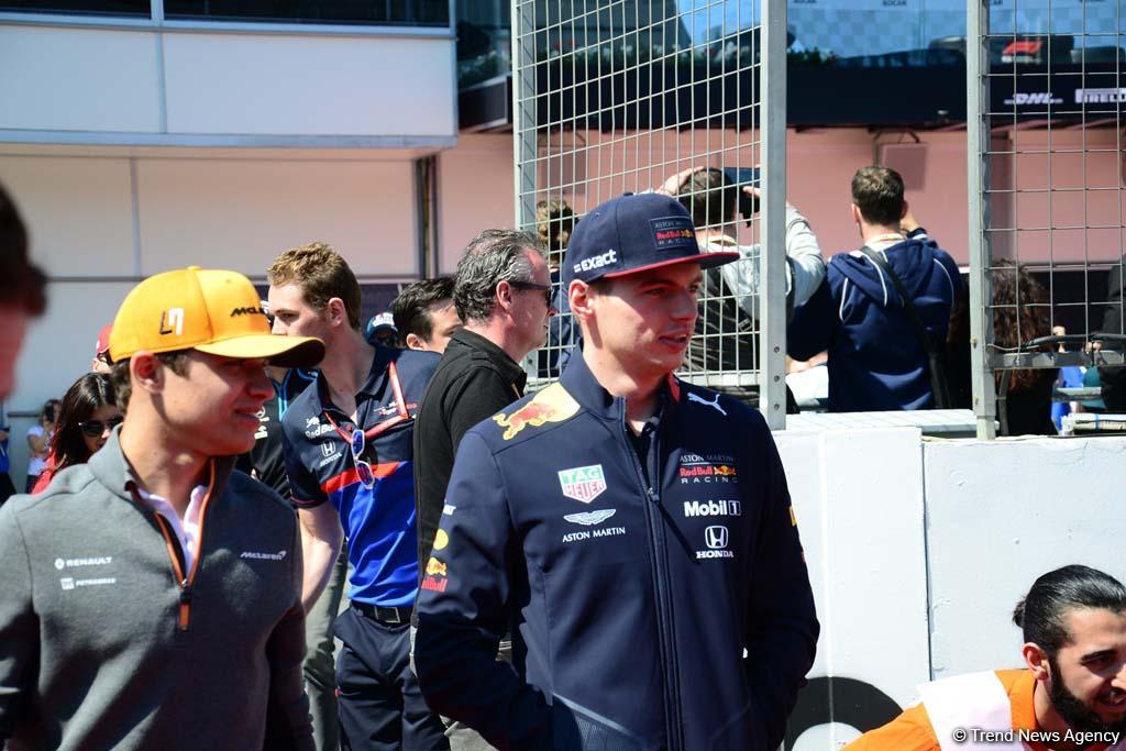 Определились победители соревнований FIA Formula-2 в Баку (ФОТО)