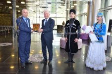 Денежными премиями награждены победители конкурса "Birpərdəli pyeslər" (ФОТО)
