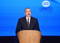 Президент Ильхам Алиев и Первая леди Мехрибан Алиева приняли участие в открытии V Всемирного форума по межкультурному диалогу в Баку (ФОТО)