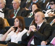 Президент Ильхам Алиев и Первая леди Мехрибан Алиева приняли участие в открытии V Всемирного форума по межкультурному диалогу в Баку (ФОТО)