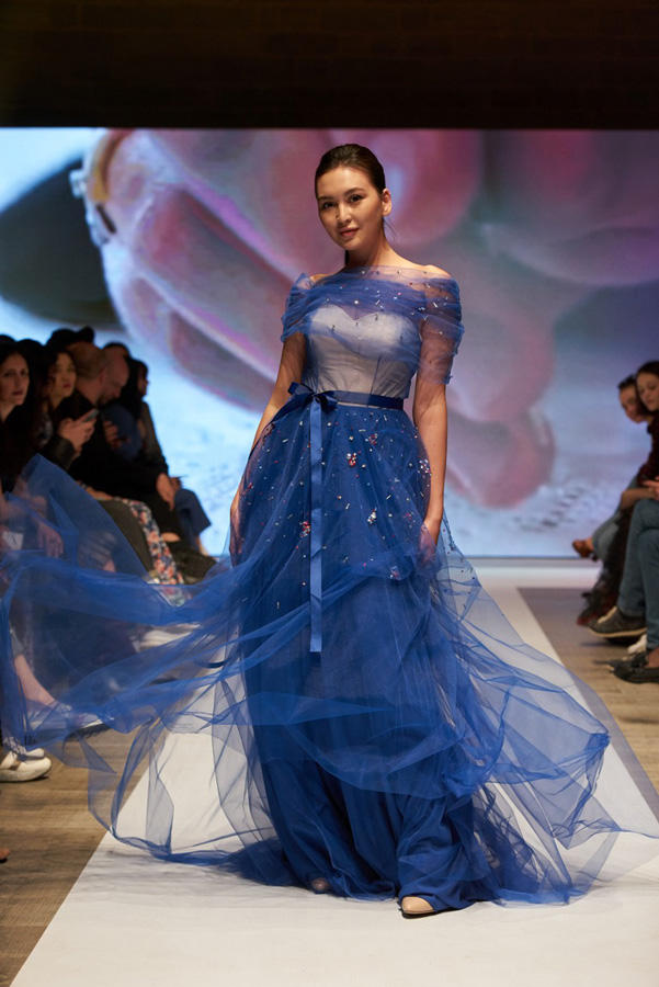 Готическое настроение на Azerbaijan Fashion Week (ФОТО)